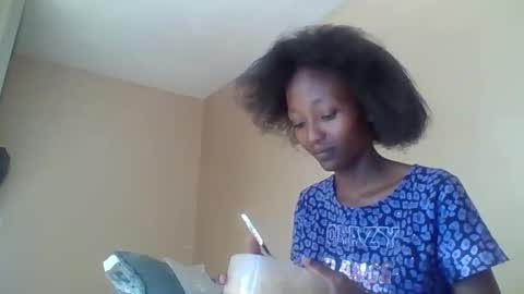 baddie_bunnie online show from December 16, 2025, 1:05 pm