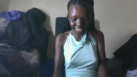 baddie_floxxy online show from May 19, 2026, 6:47 pm