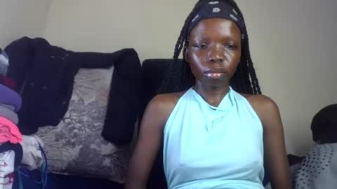 baddie_floxxy online show from June 18, 2026, 5:17 pm