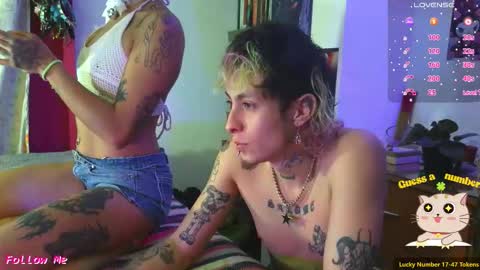 Snapshot of badeyes_crazylilgoat chatting on November 4, 2025, 11:26 pm Dan Lila online show from November 4, 2025, 11:26 pm