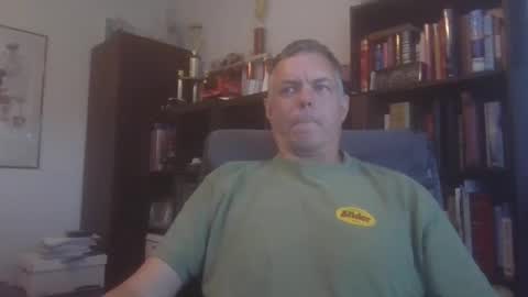 Snapshot of badger32934 chatting on December 26, 2024, 8:32 pm Badger online show from December 26, 2024, 8:32 pm
