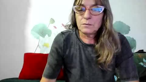 Gina online show from October 13, 2025, 3:45 pm