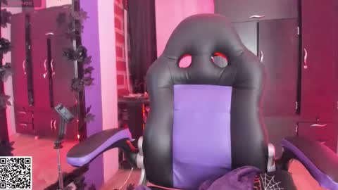        Please help me to reach 100 thumbs up online show from January 11, 2026, 6:13 pm