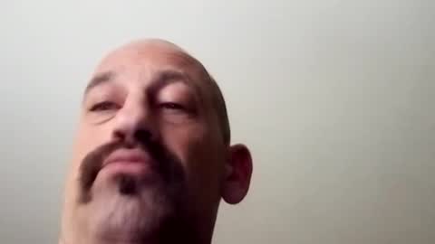 Snapshot of badmtherfuker chatting on December 15, 2025, 7:23 am badmtherfuker online show from December 15, 2025, 7:23 am