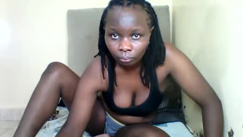 Snapshot of bads_hornies chatting on November 10, 2025, 10:09 pm bads_hornies online show from November 10, 2025, 10:09 pm