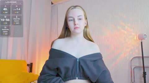 Snapshot of bae_cake_ chatting on April 20, 2026, 4:54 pm Alice online show from April 20, 2026, 4:54 pm