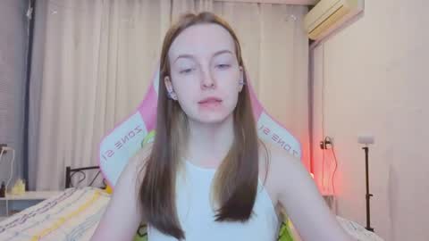 Snapshot of bae_cake_ chatting on May 12, 2026, 2:19 am Alice online show from May 12, 2026, 2:19 am