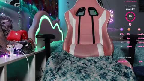 Snapshot of baebaebluexxx chatting on May 26, 2026, 4:30 am Bae Bae Blue online show from May 26, 2026, 4:30 am