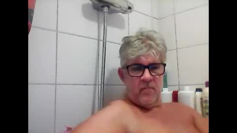 Snapshot of baggelina75 chatting on December 27, 2024, 7:03 pm baggelina75 online show from December 27, 2024, 7:03 pm