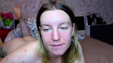 Snapshot of baiambel_mi chatting on June 18, 2026, 3:38 pm holly online show from June 18, 2026, 3:38 pm