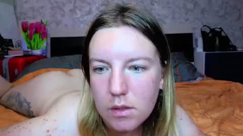 Snapshot of baiambel_mi chatting on July 8, 2026, 3:38 pm holly online show from July 8, 2026, 3:38 pm