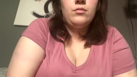Snapshot of bailey_bee_ chatting on May 31, 2026, 6:42 pm bailey_bee_ online show from May 31, 2026, 6:42 pm