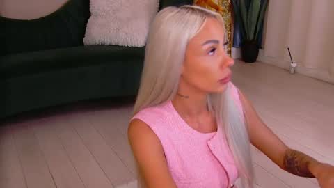 bailey_rush online show from June 24, 2026, 4:39 pm