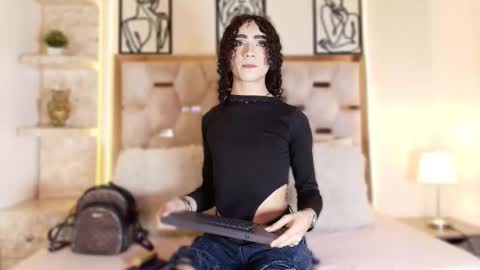 ballesteros_ online show from December 1, 2025, 3:55 am