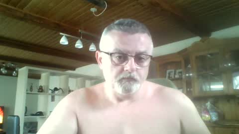 Snapshot of ballspain chatting on June 28, 2026, 10:32 am Oldgrumpy12 online show from June 28, 2026, 10:32 am