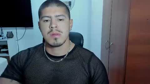 Snapshot of baltazardupont chatting on June 23, 2026, 9:18 am Andres - online show from June 23, 2026, 9:18 am