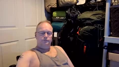 Snapshot of baltomoron69 chatting on May 17, 2026, 8:27 pm baltomoron69 online show from May 17, 2026, 8:27 pm