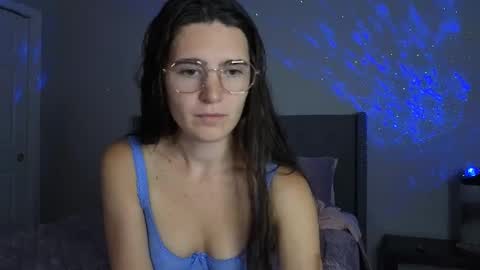 Snapshot of bambifarrina chatting on September 16, 2025, 12:55 am bambifarrina online show from September 16, 2025, 12:55 am