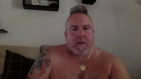 banana5289 online show from May 1, 2026, 3:38 pm