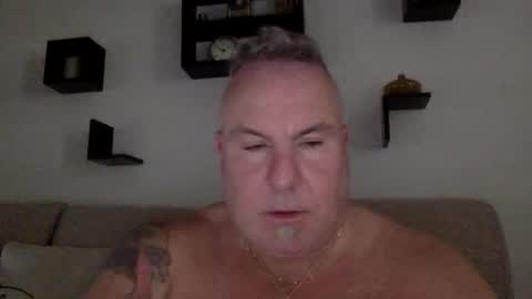banana5289 online show from May 14, 2026, 8:59 pm