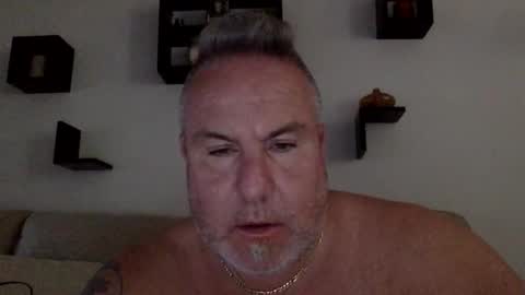 banana5289 online show from May 28, 2026, 9:23 pm