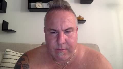 banana5289 online show from June 1, 2026, 8:21 pm