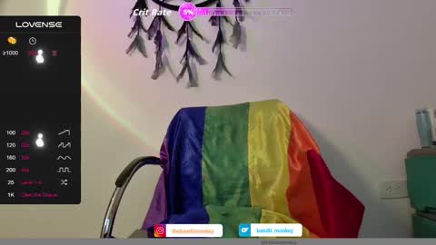 Snapshot of bandit_monkey chatting on October 11, 2025, 5:28 am V E R O N I C A online show from October 11, 2025, 5:28 am