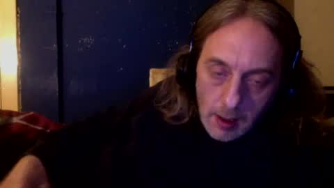 Snapshot of bangintoleather chatting on February 27, 2025, 3:04 am bangintoleather online show from February 27, 2025, 3:04 am