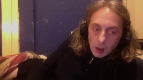 Snapshot of bangintoleather chatting on March 5, 2025, 3:18 am bangintoleather online show from March 5, 2025, 3:18 am