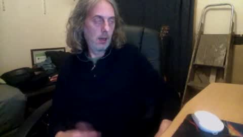 Snapshot of bangintoleather chatting on September 11, 2025, 2:33 am bangintoleather online show from September 11, 2025, 2:33 am