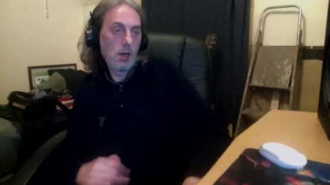 Snapshot of bangintoleather chatting on September 12, 2025, 2:55 am bangintoleather online show from September 12, 2025, 2:55 am