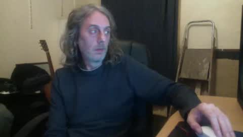 Snapshot of bangintoleather chatting on October 10, 2025, 2:10 am bangintoleather online show from October 10, 2025, 2:10 am