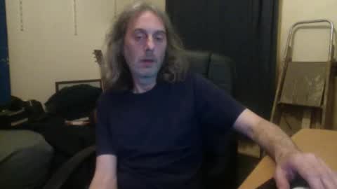 Snapshot of bangintoleather chatting on October 13, 2025, 1:16 am bangintoleather online show from October 13, 2025, 1:16 am