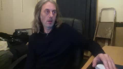 Snapshot of bangintoleather chatting on November 23, 2025, 2:55 am bangintoleather online show from November 23, 2025, 2:55 am