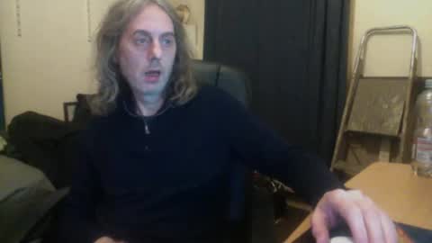 Snapshot of bangintoleather chatting on December 15, 2025, 1:54 am bangintoleather online show from December 15, 2025, 1:54 am