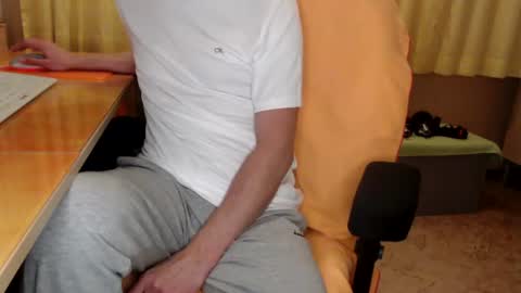       online show from June 16, 2026, 6:32 pm