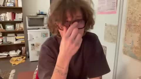 Snapshot of baptisteriviere chatting on January 27, 2025, 10:38 pm baptisteriviere online show from January 27, 2025, 10:38 pm