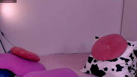 Barbie Kim online show from May 1, 2026, 3:55 am