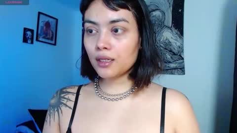 Snapshot of barbaraaa_moon chatting on December 2, 2025, 7:53 pm Barbara Moon online show from December 2, 2025, 7:53 pm