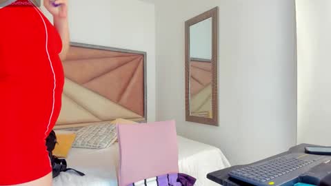 Snapshot of barbaraknox_ chatting on September 14, 2025, 11:48 pm Barbara online show from September 14, 2025, 11:48 pm