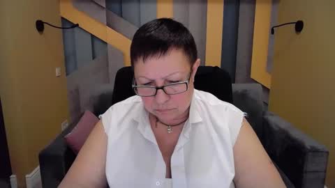 Snapshot of barbaraturners chatting on December 15, 2024, 10:47 pm barbaraturners online show from December 15, 2024, 10:47 pm