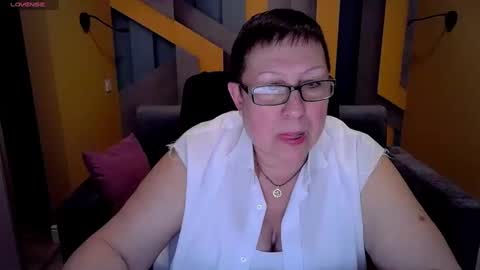 Snapshot of barbaraturners chatting on March 12, 2025, 6:55 pm barbaraturners online show from March 12, 2025, 6:55 pm