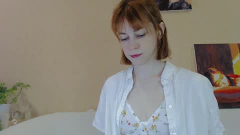 Snapshot of barbarian_girl chatting on May 19, 2026, 9:15 am Amina online show from May 19, 2026, 9:15 am