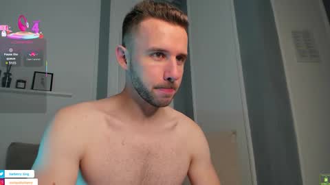 Snapshot of barberryx chatting on October 10, 2025, 5:39 am ENRIQUE online show from October 10, 2025, 5:39 am