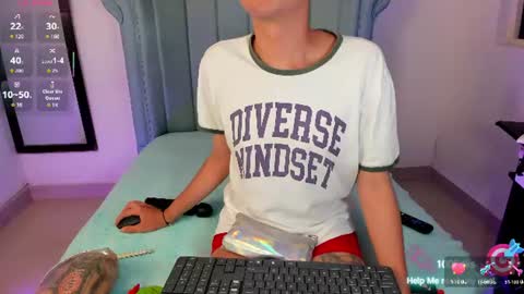 Snapshot of barbie_boy_ chatting on June 18, 2026, 7:08 am I work from home this is my room 3 online show from June 18, 2026, 7:08 am