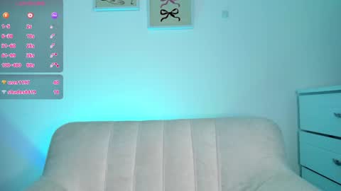  independet model online show from December 6, 2024, 5:53 am