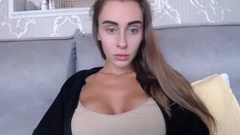 Kate online show from September 18, 2025, 9:22 am