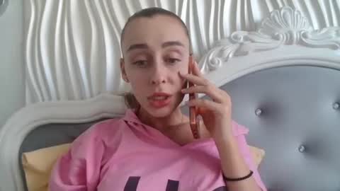 Snapshot of barbie_giirls_ chatting on May 24, 2026, 11:04 am Kate online show from May 24, 2026, 11:04 am