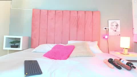 Barbie lorens online show from April 9, 2026, 11:48 am