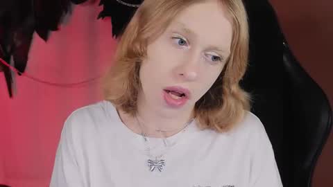 Snapshot of barbie_richy chatting on November 2, 2025, 5:43 am barbie_richy online show from November 2, 2025, 5:43 am